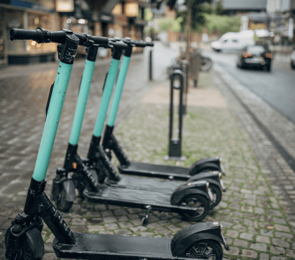 Gewerbliche E-Scooter- und E-Bike-Bestände für Rücknahme und Recycling